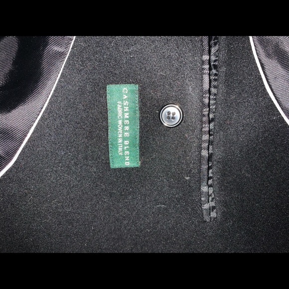 Coat - Picture 3 of 4